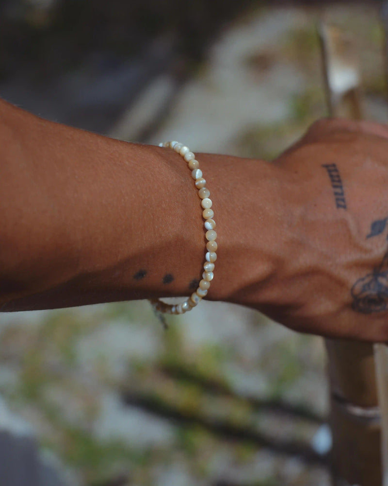 Men's Bracelet with Trochus Shell Beads