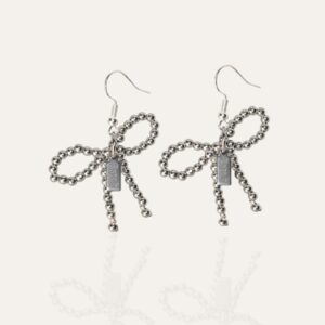 Earrings with white gold bows