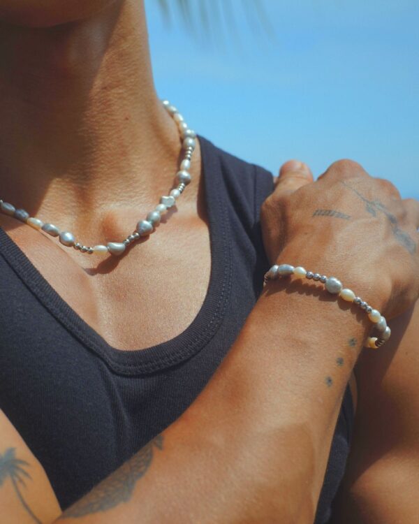 Men’s Pearl Bracelet with White Gold Beads