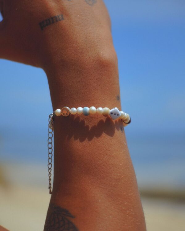 Men’s Pearl Bracelet with Mushroom and Dice