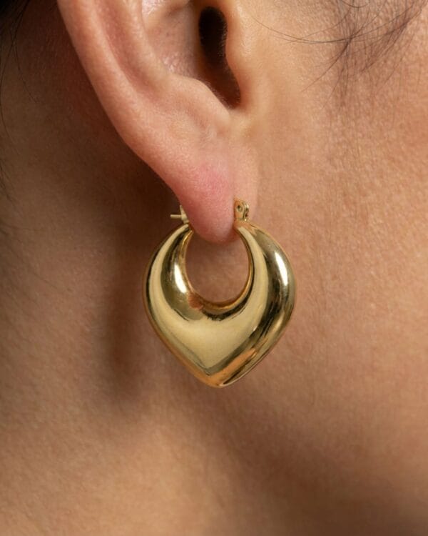 ISLA CLOSE Isla Gold Hoop Earrings