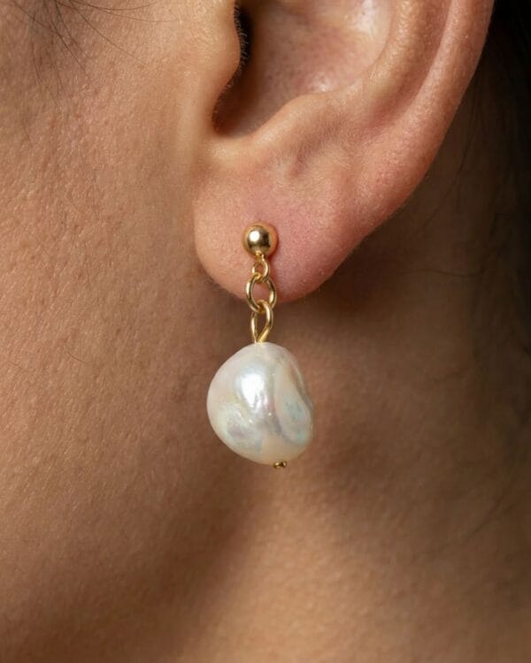 SINGLE BAROQUE 2 Single Baroque Earrings