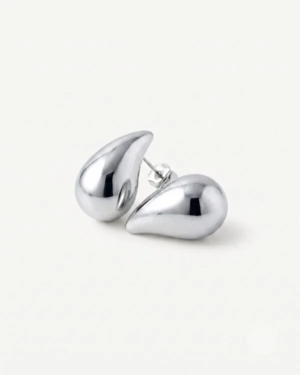 Noor Silver Stud Earrings