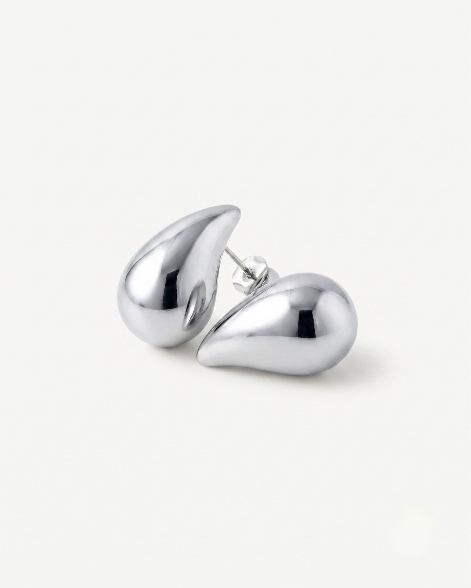 Noor Silver Stud Earrings
