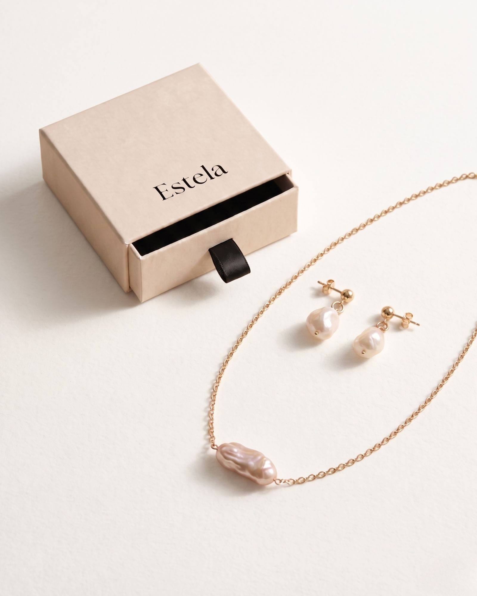 The Estela Pearl Set