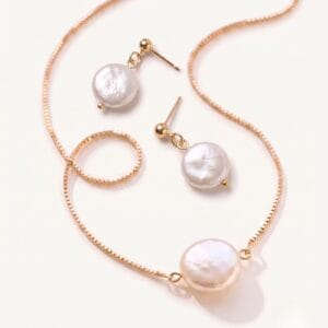The Coin Pearl Set