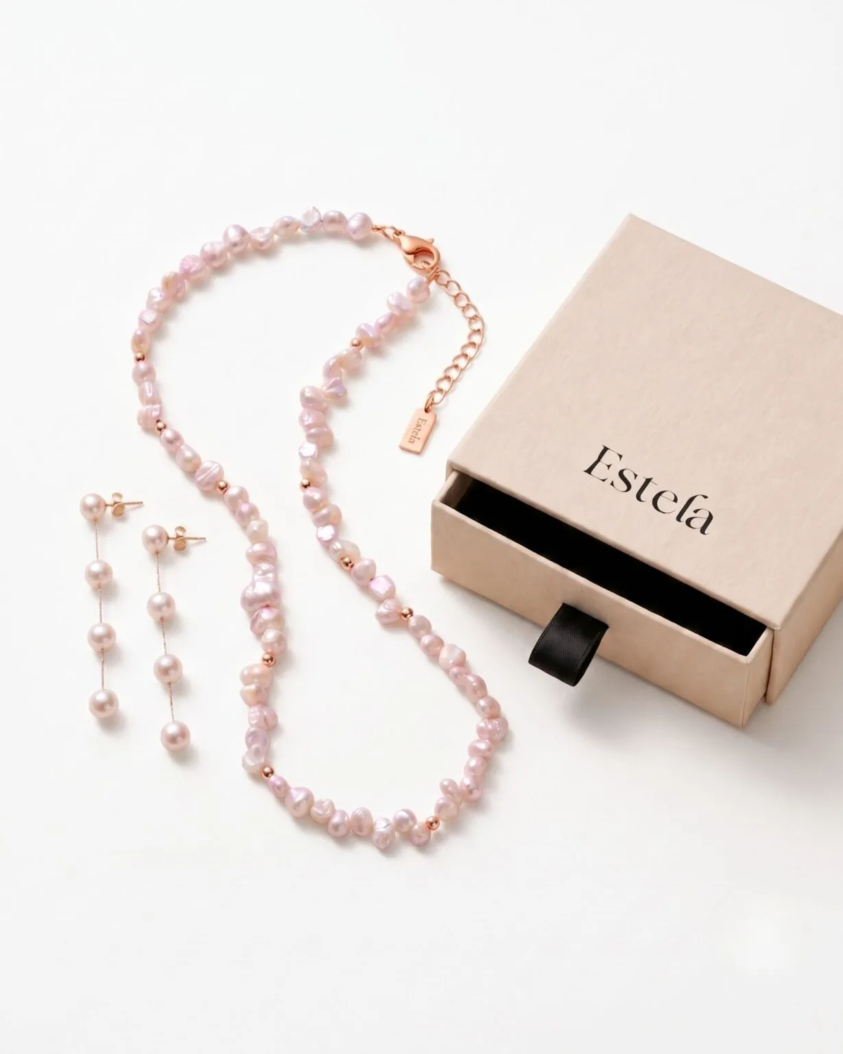 The Datenight Pearls Set