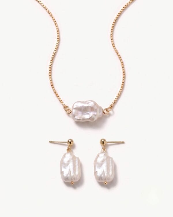 5 The Mila Pearl Set